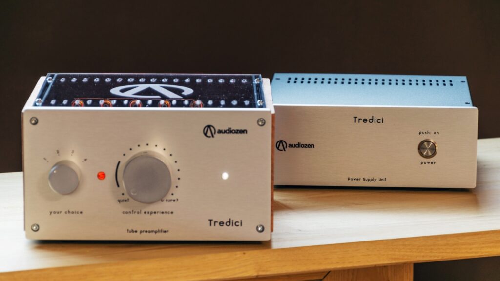Audiozen Tredici - Tube preamplifier with separate power supply unit