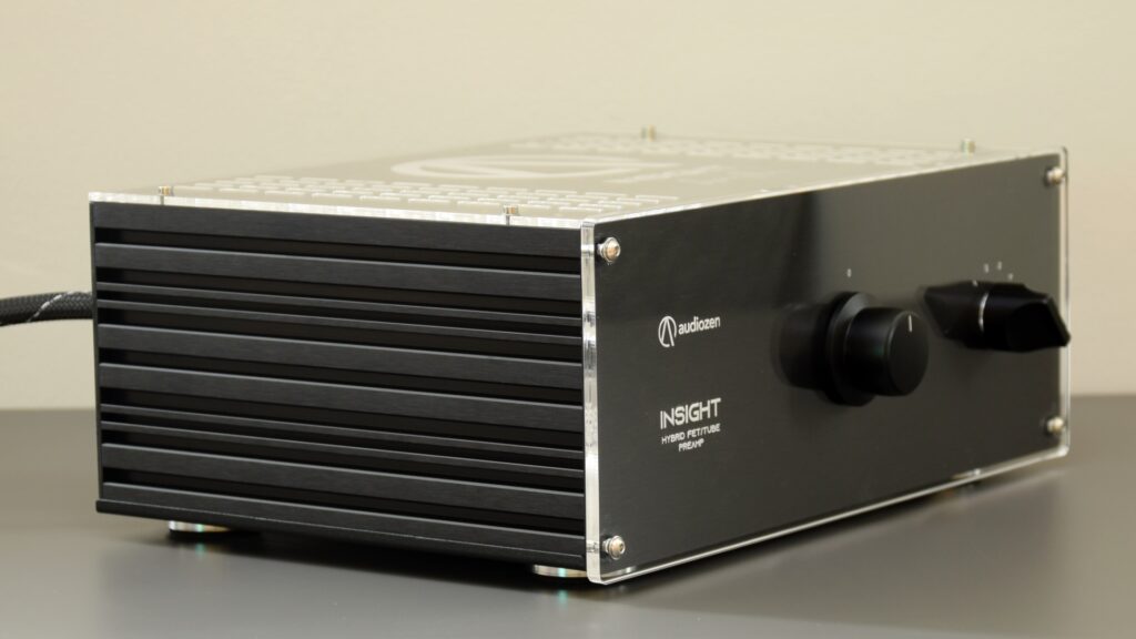 Audiozen Insight 2024 - Hybrid FET/tube preamp equipped with separate power supply unit